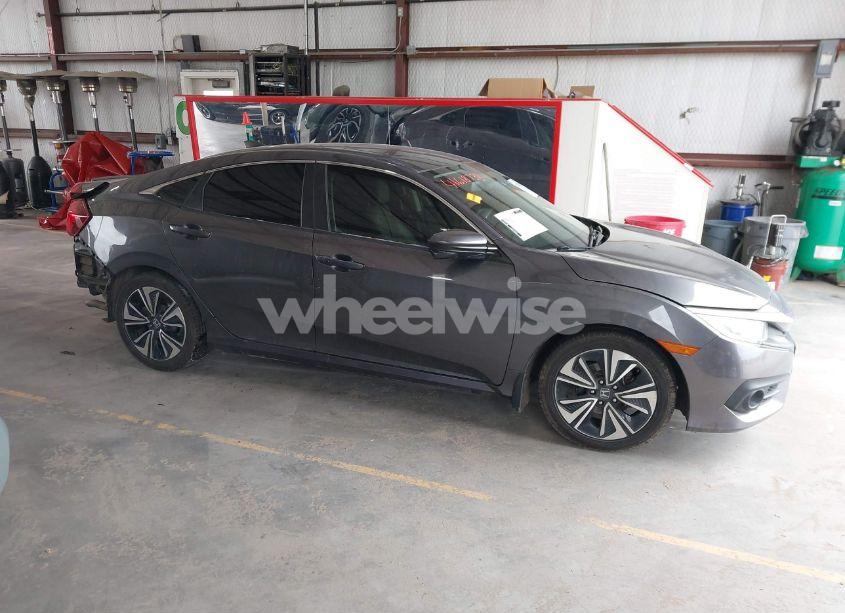 Photo 13 of 2018 Honda Civic EX-L (VIN JHMFC1F78JX015607)