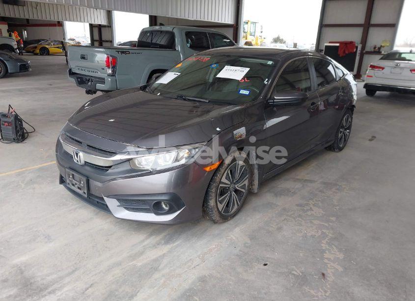 Photo 14 of 2018 Honda Civic EX-L (VIN JHMFC1F78JX015607)