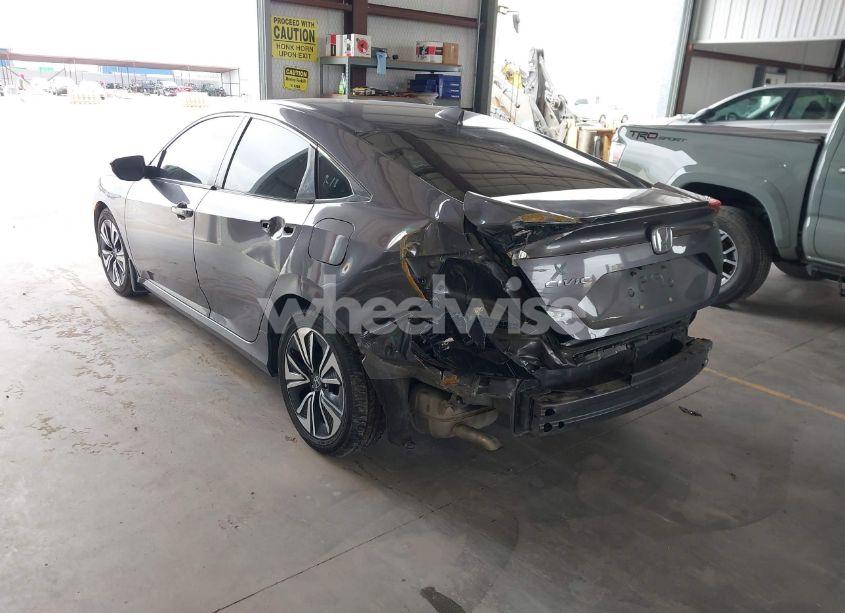 Photo 3 of 2018 Honda Civic EX-L (VIN JHMFC1F78JX015607)