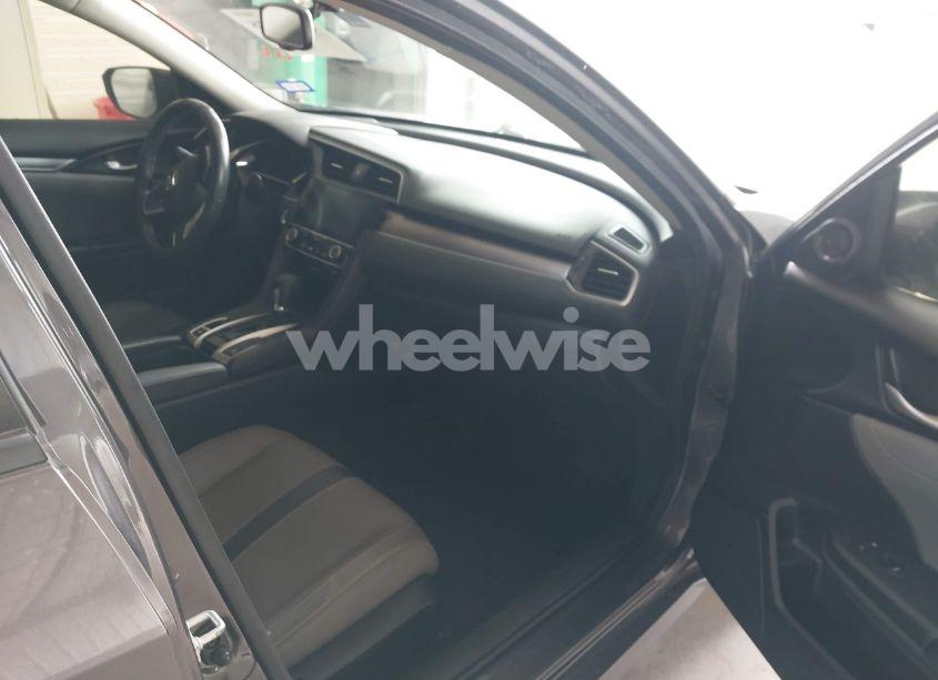 Photo 5 of 2018 Honda Civic EX-L (VIN JHMFC1F78JX015607)