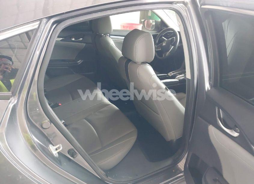 Photo 8 of 2018 Honda Civic EX-L (VIN JHMFC1F78JX015607)