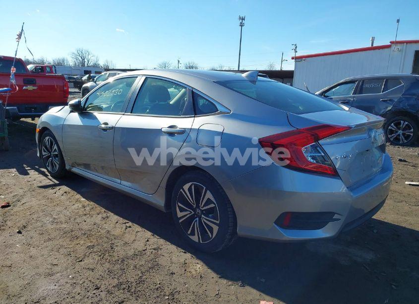 Photo 3 of 2018 Honda Civic EX-L (VIN JHMFC1F78JX035534)