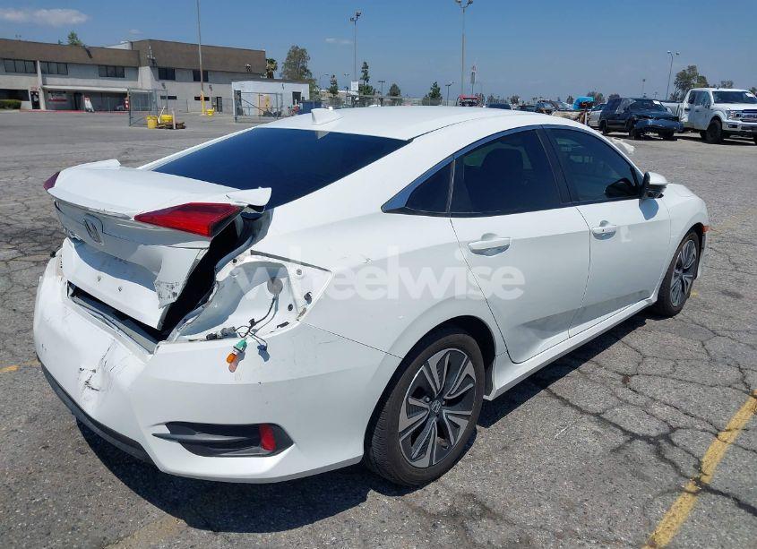 Photo 4 of 2018 Honda Civic EX-L (VIN JHMFC1F78JX036294)