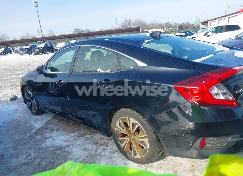 Photo 14 of 2018 Honda Civic EX-L (VIN JHMFC1F79JX002784)
