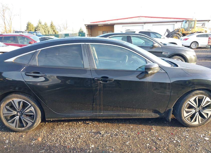 Photo 13 of 2018 Honda Civic EX-L (VIN JHMFC1F79JX033047)