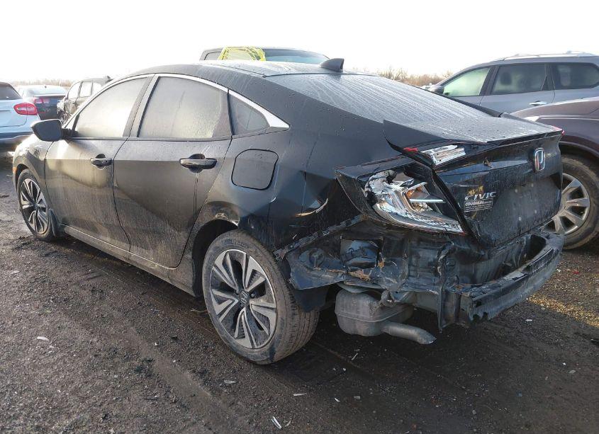 Photo 3 of 2018 Honda Civic EX-L (VIN JHMFC1F79JX033047)