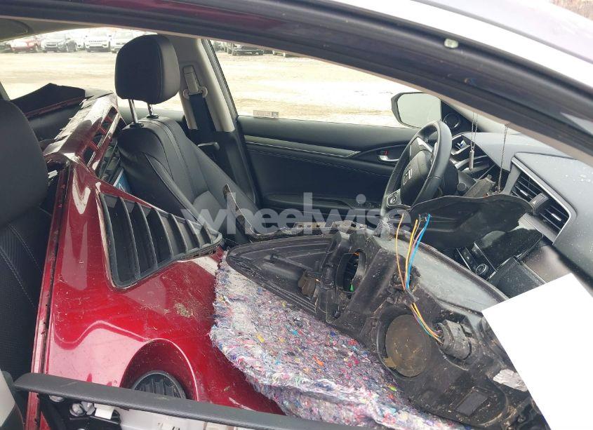 Photo 5 of 2018 Honda Civic EX-L (VIN JHMFC1F79JX033789)