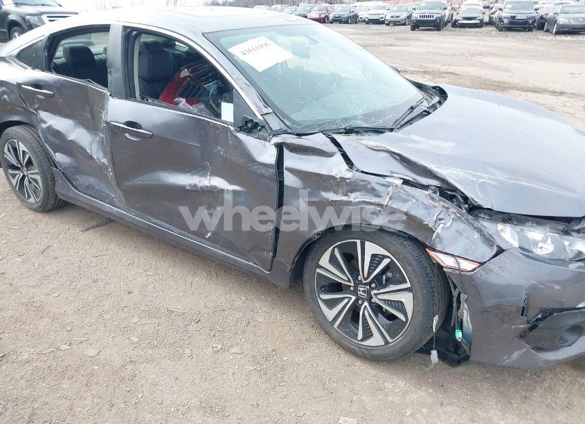 Photo 6 of 2018 Honda Civic EX-L (VIN JHMFC1F79JX033789)