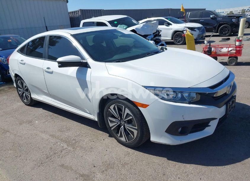 2018 Honda Civic EX-L (VIN JHMFC1F79JX039141) main photo