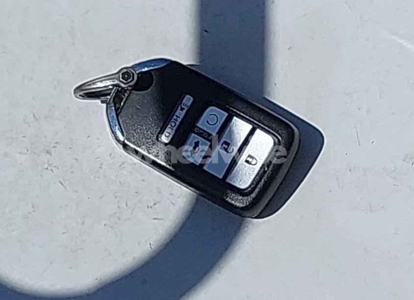 Photo 11 of 2018 Honda Civic EX-L (VIN JHMFC1F79JX039141)