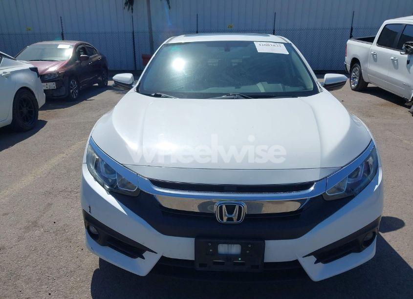 Photo 12 of 2018 Honda Civic EX-L (VIN JHMFC1F79JX039141)
