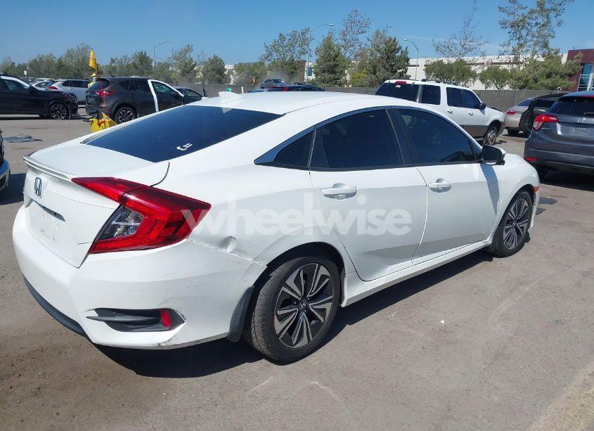 Photo 4 of 2018 Honda Civic EX-L (VIN JHMFC1F79JX039141)
