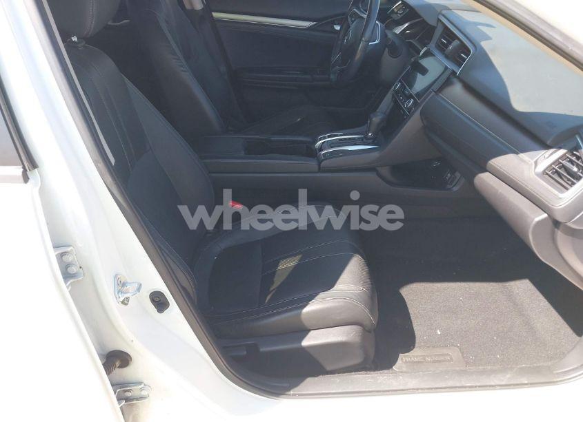 Photo 5 of 2018 Honda Civic EX-L (VIN JHMFC1F79JX039141)