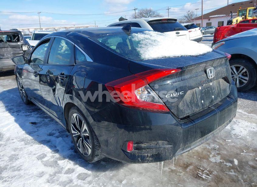 Photo 3 of 2018 Honda Civic EX-L (VIN JHMFC1F7XJX039228)