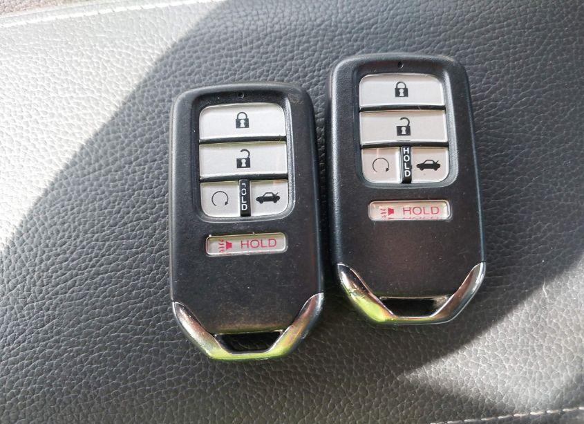 Photo 11 of 2018 Honda Civic EX-L (VIN JHMFC1F81JX034038)