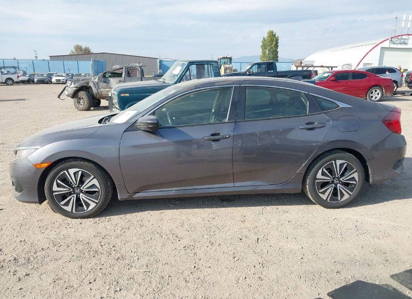 Photo 14 of 2018 Honda Civic EX-L (VIN JHMFC1F81JX034038)