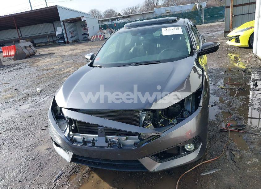 Photo 13 of 2018 Honda Civic EX-L (VIN JHMFC1F85JX014701)