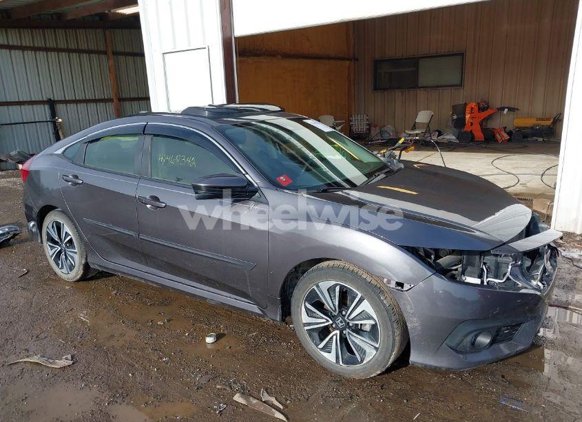 Photo 14 of 2018 Honda Civic EX-L (VIN JHMFC1F85JX014701)