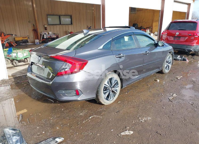 Photo 4 of 2018 Honda Civic EX-L (VIN JHMFC1F85JX014701)