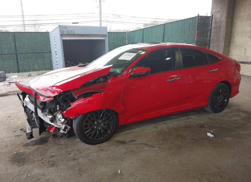 Photo 2 of 2018 Honda Civic TOURING (VIN JHMFC1F90JX033164)