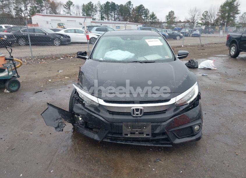 Photo 12 of 2018 Honda Civic TOURING (VIN JHMFC1F91JX012002)