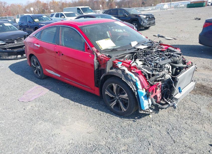 2018 Honda Civic TOURING (VIN JHMFC1F92JX027236) main photo