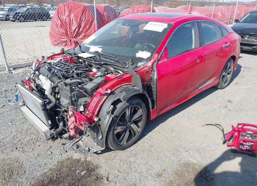 Photo 2 of 2018 Honda Civic TOURING (VIN JHMFC1F92JX027236)