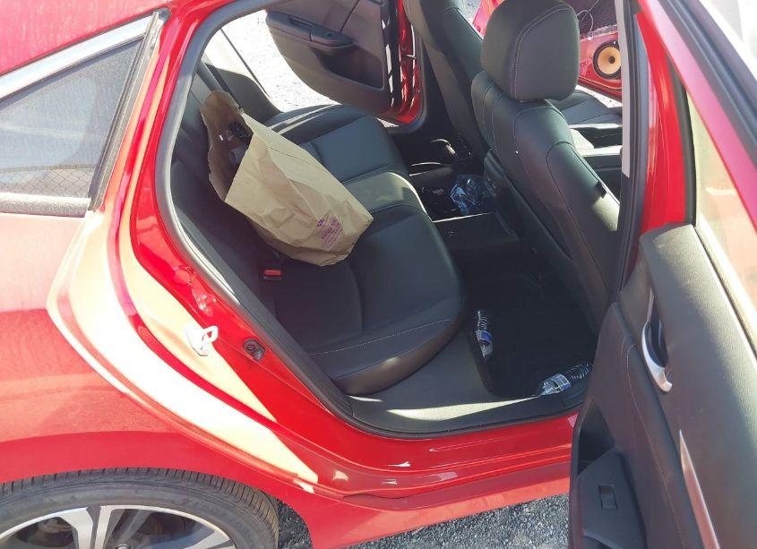 Photo 8 of 2018 Honda Civic TOURING (VIN JHMFC1F92JX027236)