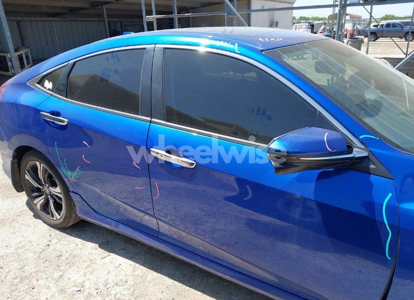 Photo 13 of 2018 Honda Civic TOURING (VIN JHMFC1F94JX011992)