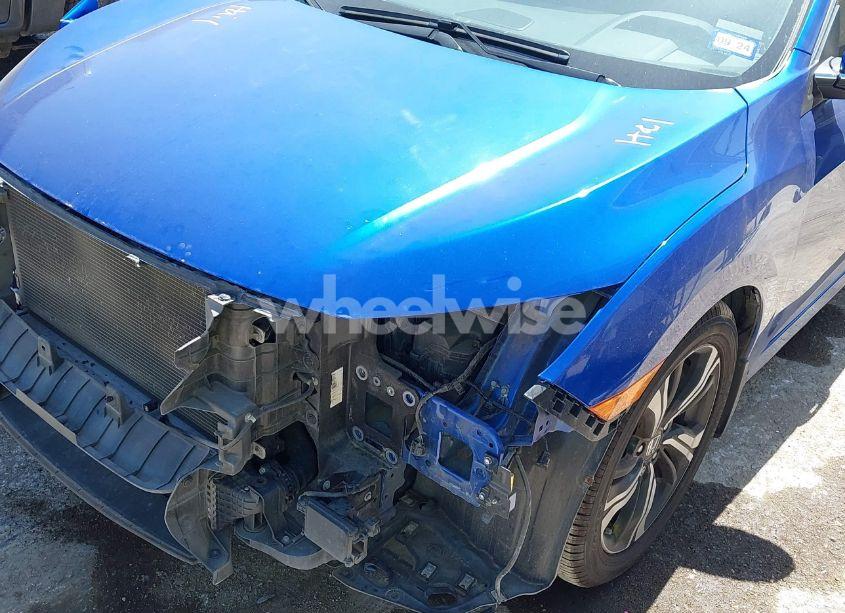 Photo 6 of 2018 Honda Civic TOURING (VIN JHMFC1F94JX011992)