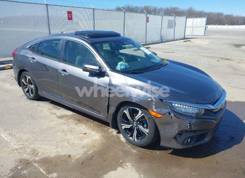 2018 Honda Civic TOURING (VIN JHMFC1F95JX006736) main photo