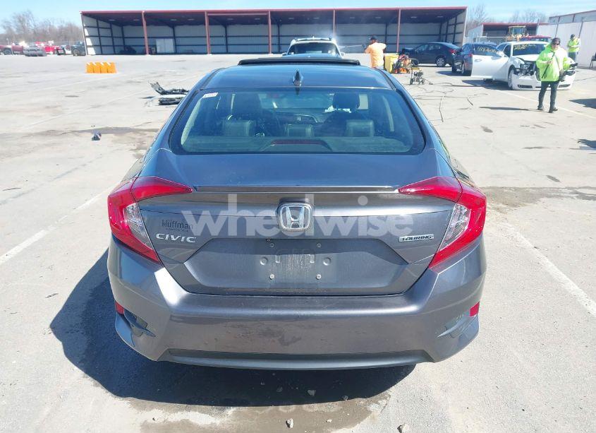 Photo 16 of 2018 Honda Civic TOURING (VIN JHMFC1F95JX006736)