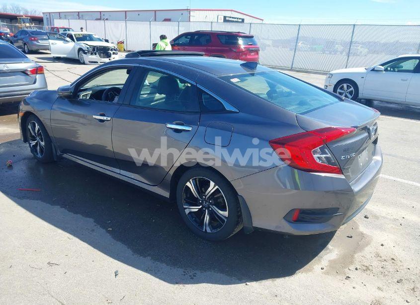 Photo 3 of 2018 Honda Civic TOURING (VIN JHMFC1F95JX006736)