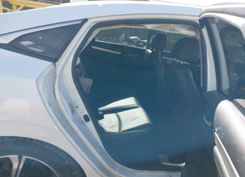 Photo 8 of 2018 Honda Civic TOURING (VIN JHMFC1F97JX012327)