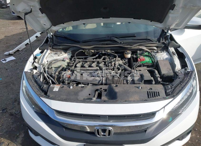 Photo 10 of 2018 Honda Civic TOURING (VIN JHMFC1F97JX015034)