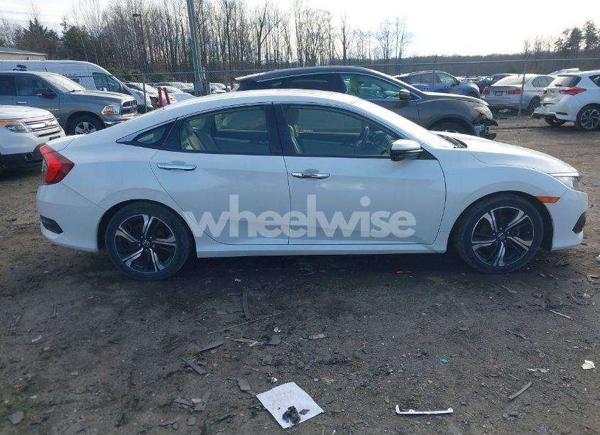 Photo 14 of 2018 Honda Civic TOURING (VIN JHMFC1F97JX015034)