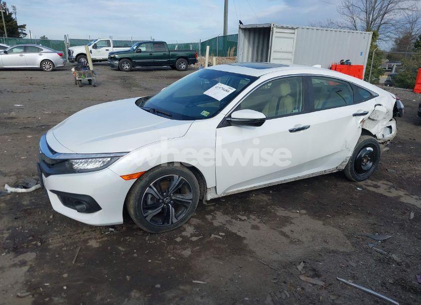 Photo 15 of 2018 Honda Civic TOURING (VIN JHMFC1F97JX015034)