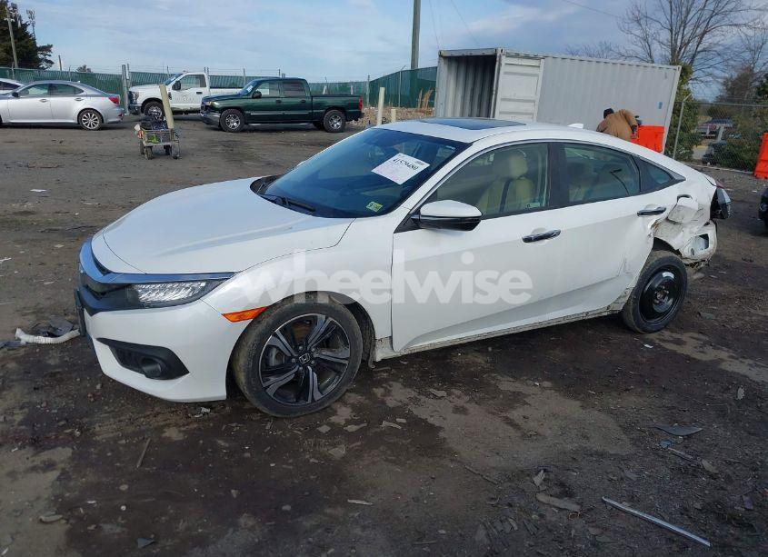 Photo 6 of 2018 Honda Civic TOURING (VIN JHMFC1F97JX015034)