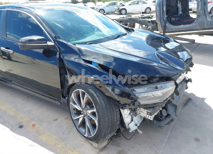 Photo 18 of 2019 Honda Civic TOURING (VIN JHMFC1F97KX013771)