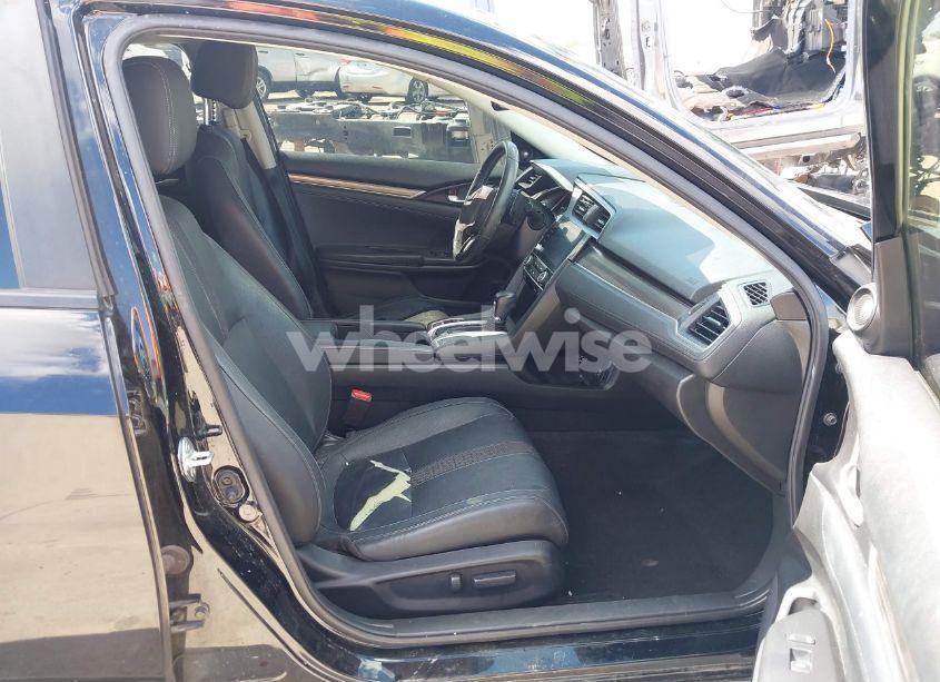 Photo 5 of 2019 Honda Civic TOURING (VIN JHMFC1F97KX013771)