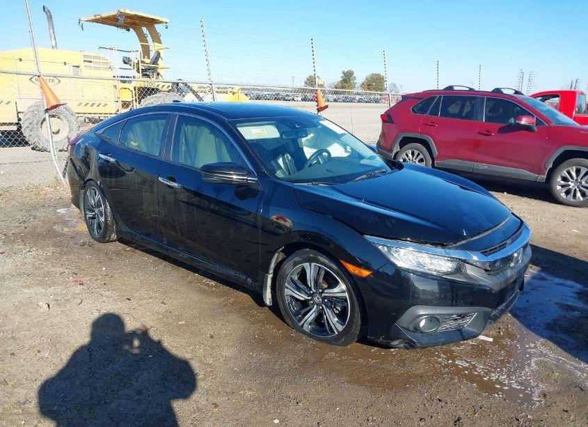 2018 Honda Civic TOURING (VIN JHMFC1F98JX026110) main photo
