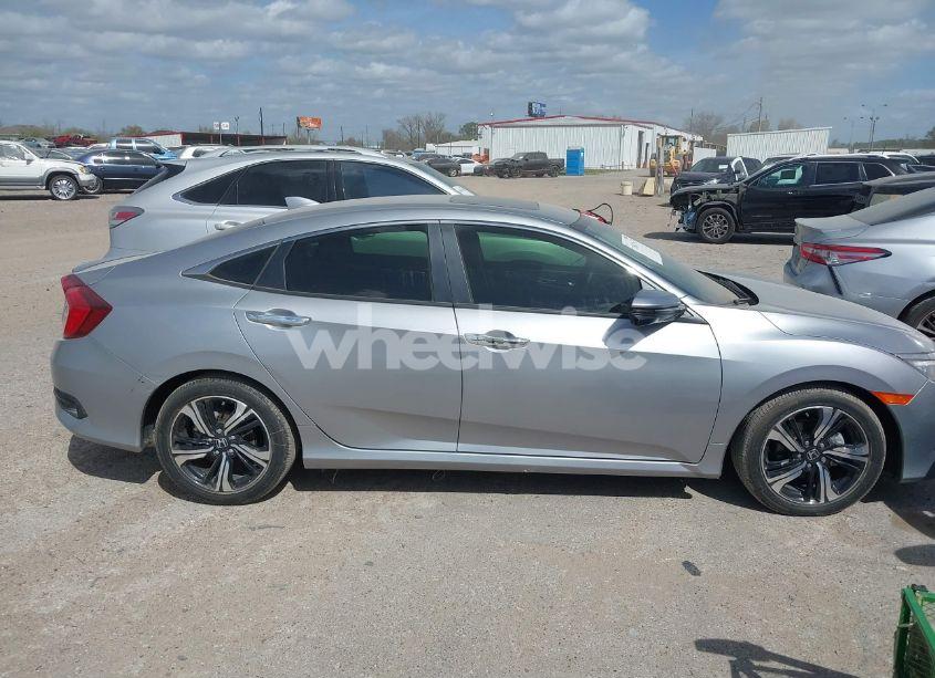Photo 13 of 2018 Honda Civic TOURING (VIN JHMFC1F98JX036989)