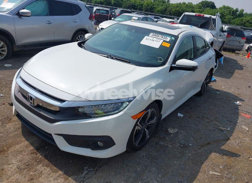 Photo 2 of 2018 Honda Civic TOURING (VIN JHMFC1F99JX035723)
