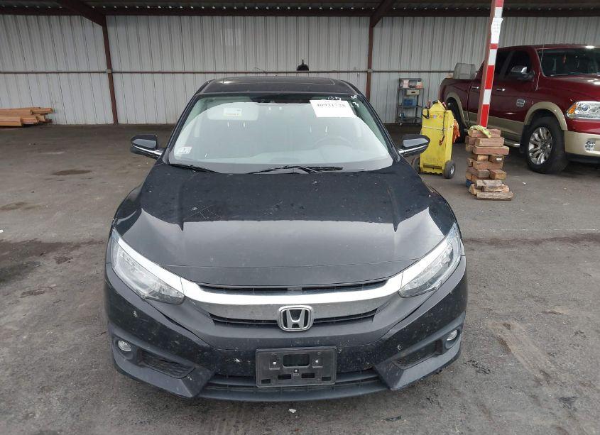 Photo 11 of 2018 Honda Civic TOURING (VIN JHMFC1F9XJX019188)