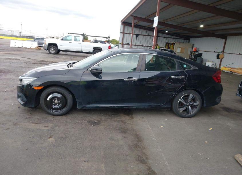 Photo 13 of 2018 Honda Civic TOURING (VIN JHMFC1F9XJX019188)