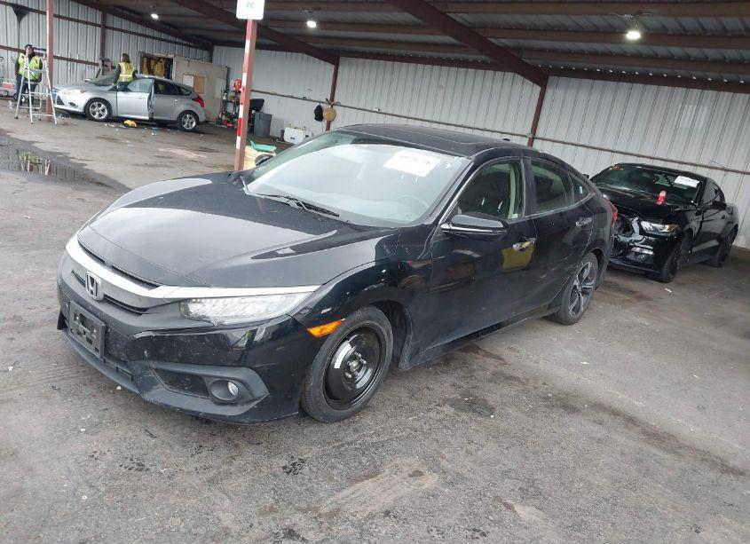 Photo 2 of 2018 Honda Civic TOURING (VIN JHMFC1F9XJX019188)