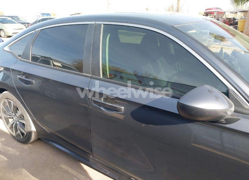 Photo 13 of 2022 Honda Civic EX (VIN JHMFE1F72NX000911)