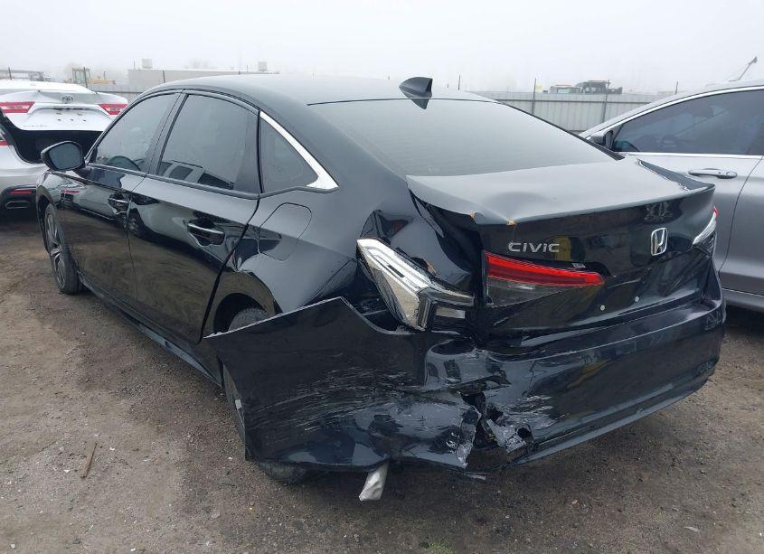 Photo 3 of 2022 Honda Civic EX (VIN JHMFE1F72NX001377)