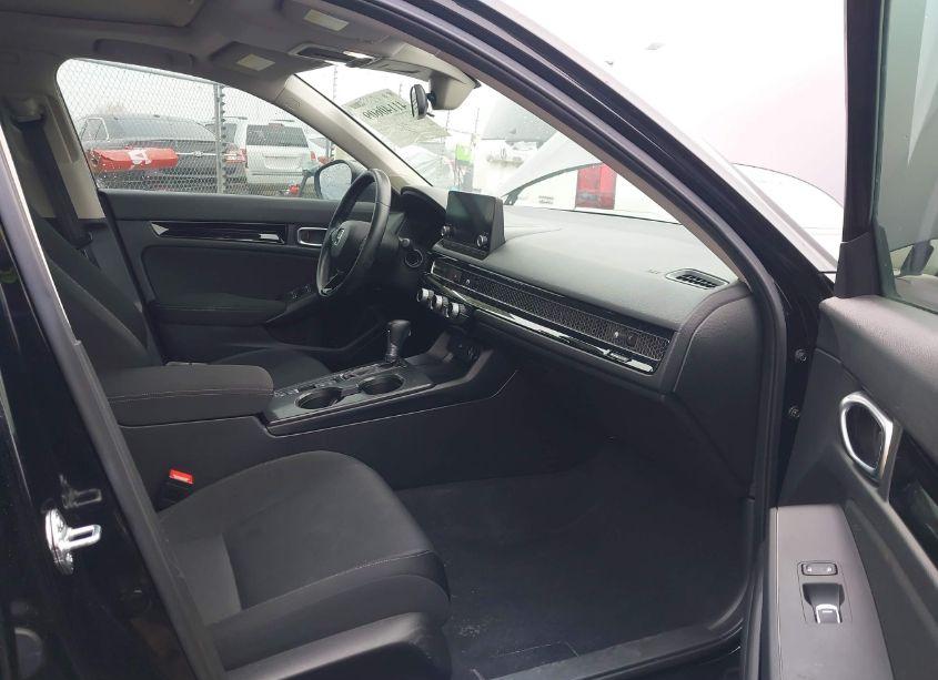 Photo 5 of 2022 Honda Civic EX (VIN JHMFE1F72NX001377)