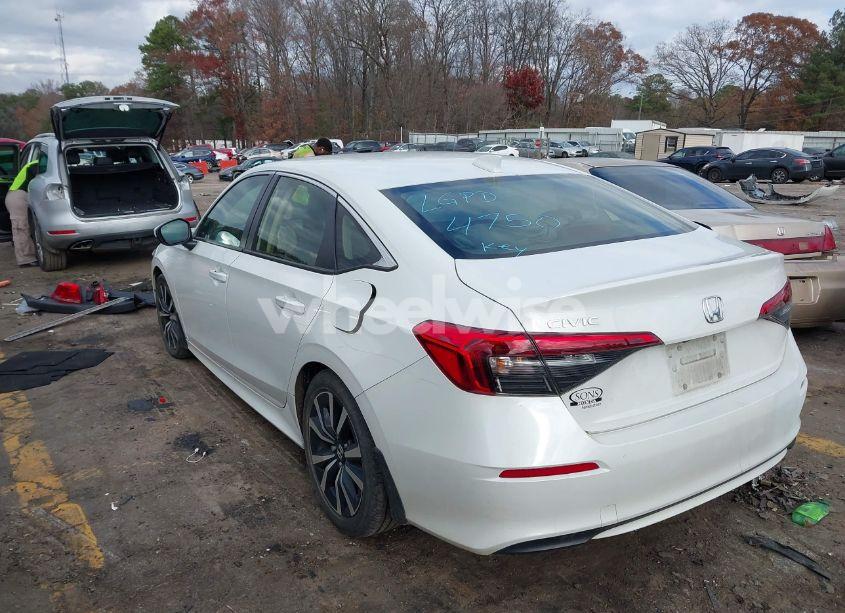 Photo 3 of 2022 Honda Civic EX (VIN JHMFE1F72NX004750)